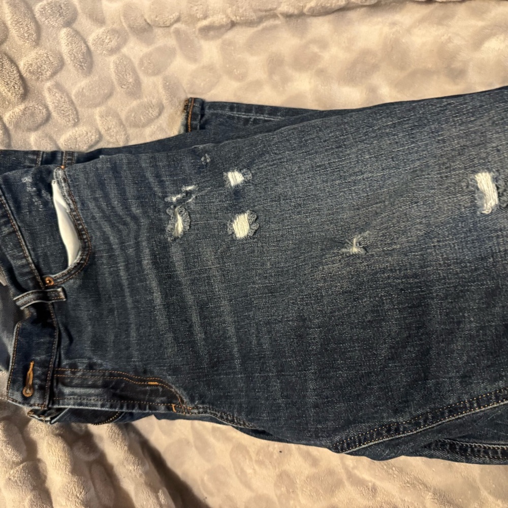 Old Navy Blue boyfriend Jeans Distressed Style